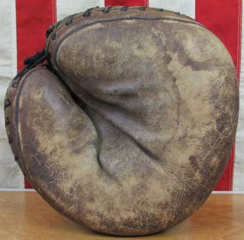 Winchester Catchers Mitt Front