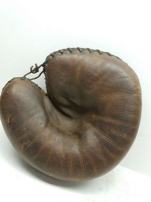 Winchester Catchers Mitt Front