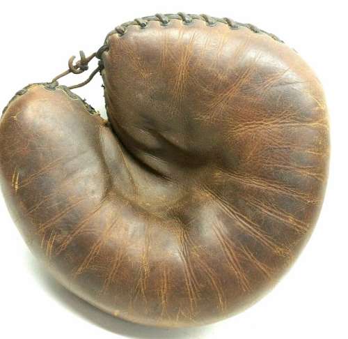 Winchester Catchers Mitt Front