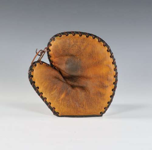 Winchester WB4 Basemitt Front