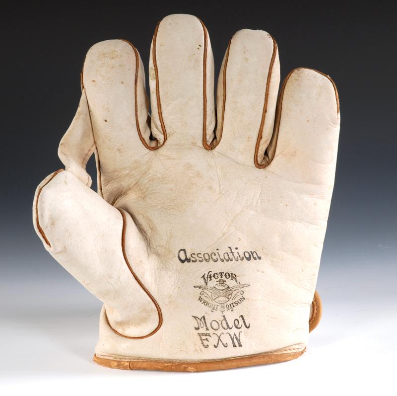 Wright & Ditson-Victor