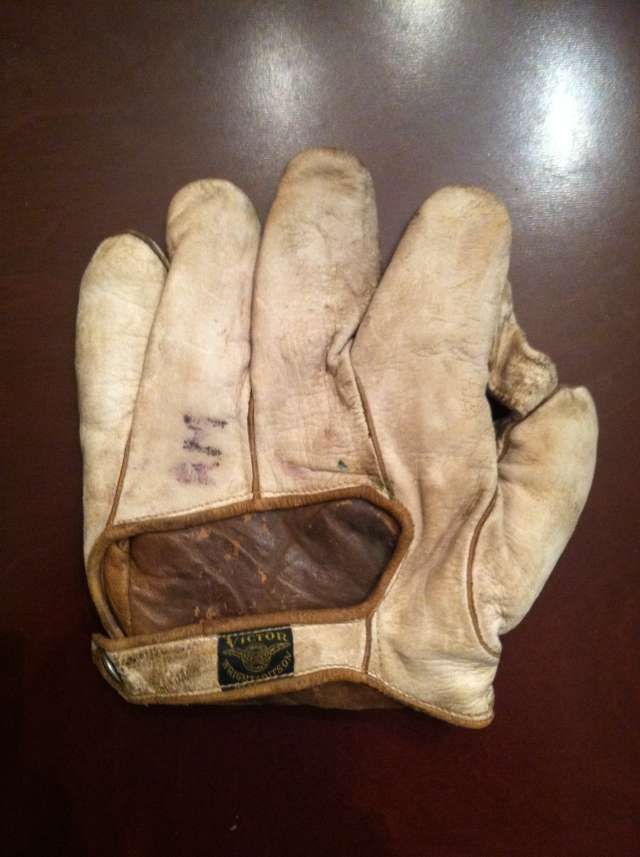 Victor, Wright & Ditson 1 Inch Web Light Back