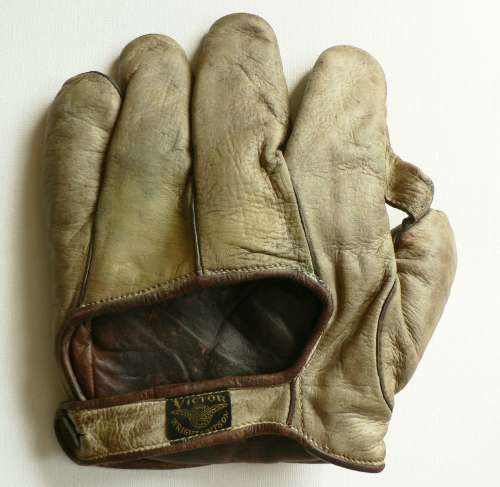 Victor, Wright & Ditson 1 Inch Web Back