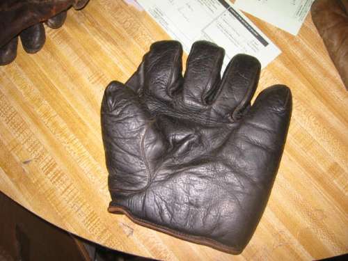 Victor, Wright & Ditson 1 Inch Web Black Front
