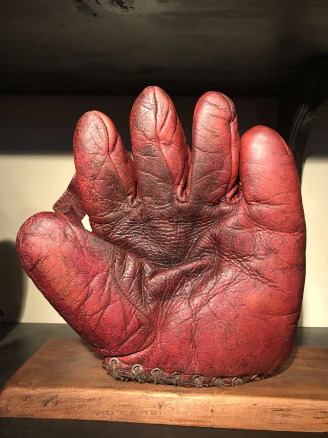 Victor, Wright & Ditson 1 Inch Web Maroon Front