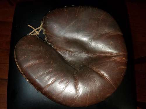 Victor, Wright & Ditson Catchers Mitt Brown Front