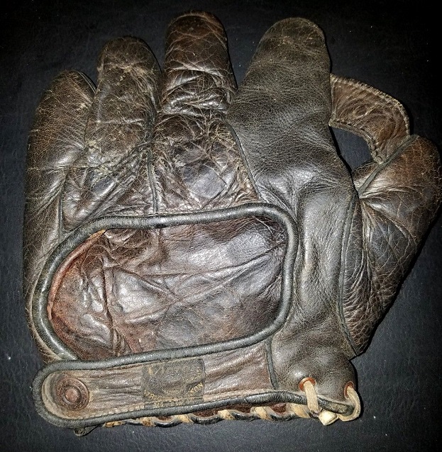 Victor, Wright & Ditson FBA 1 Inch Web Back