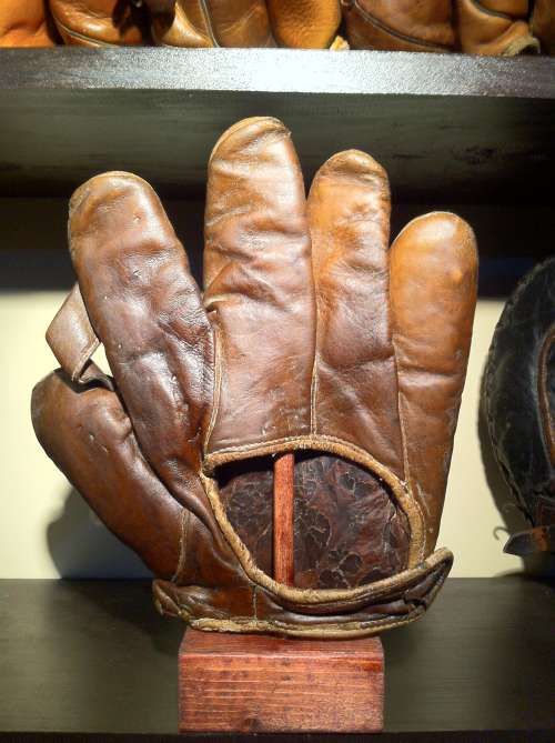 Victor, Wright & Ditson 1 Inch Web Brown Lefty Back