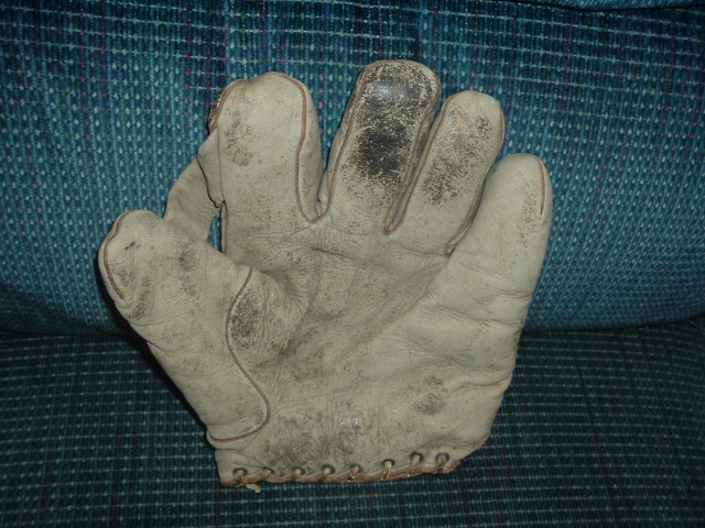 Victor, Wright & Ditson 1 Inch Web White Front