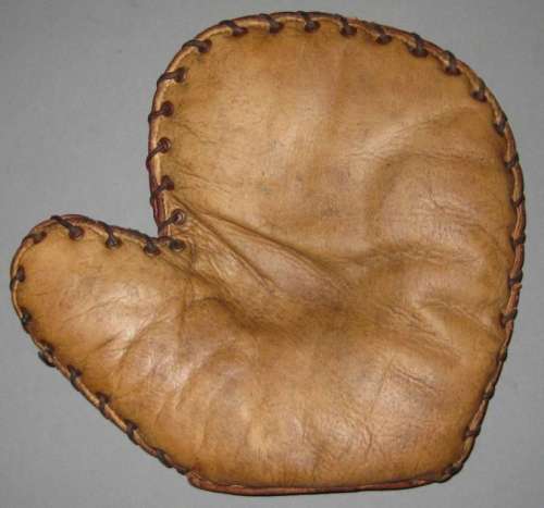 Victor, Wright & Ditson Basemitt Light Front