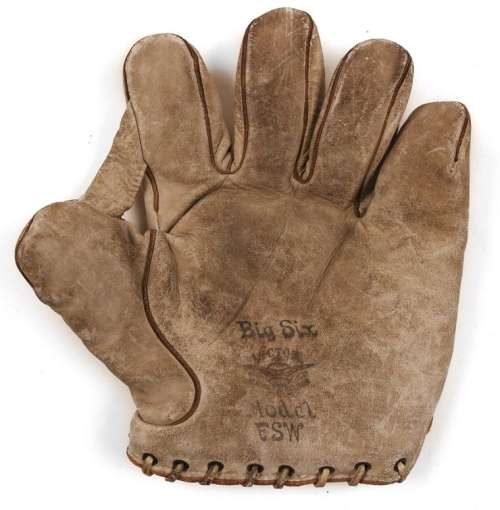 Victor, Wright & Ditson FSW Big Six Model Front