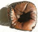View the image: Wright & Ditson Basemitt Front