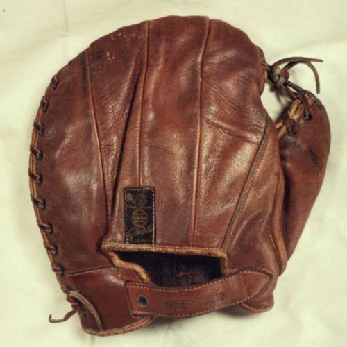 Wright & Ditson Basemitt Back