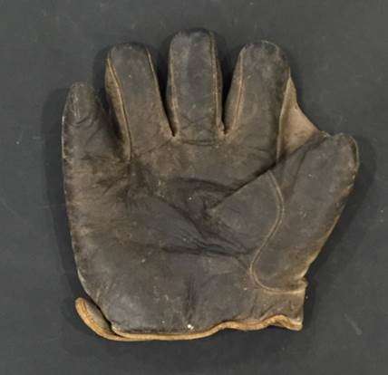 Wright & Ditson Full Web Lefty Front