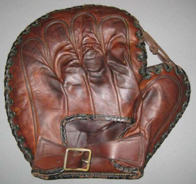 XAC 180L Basemitt Back