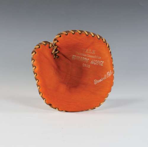 Yale C500 Catchers Mitt Front