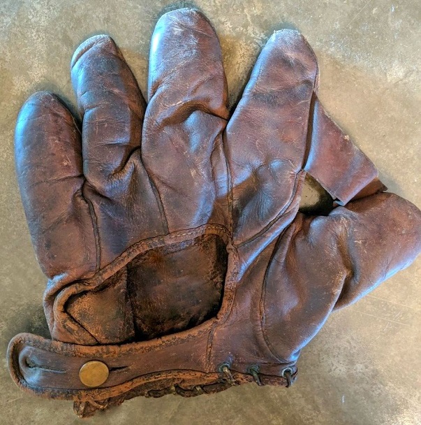 1 Inch  Glove Back 1 Inch s Baseball Glove Collector Gallery