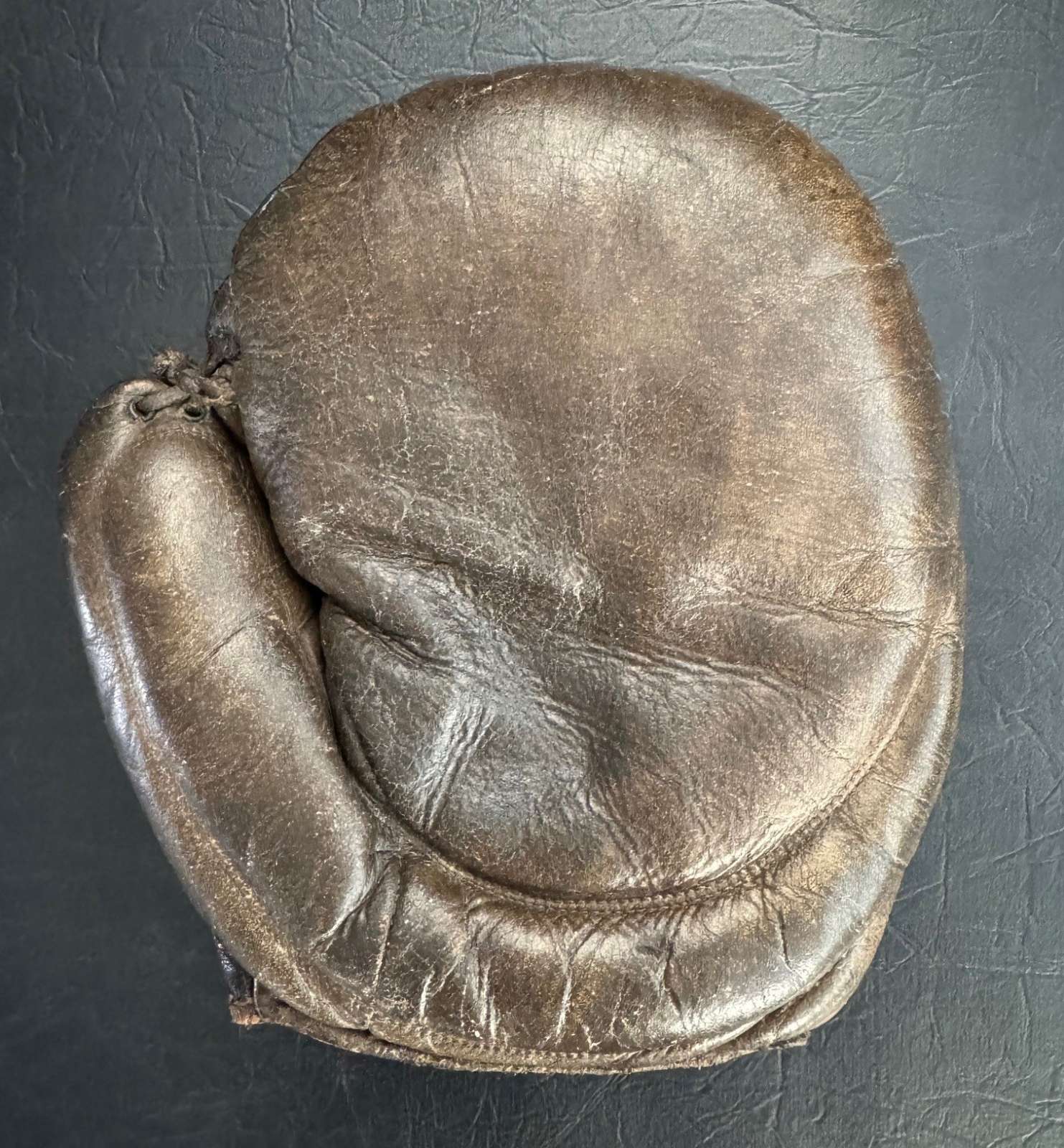 Hook & Eye Back Crescent Basemitt Front 19th Century Baseball Glove