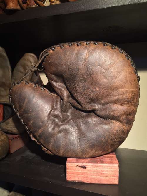 Alex Taylor 56 Basemitt Front