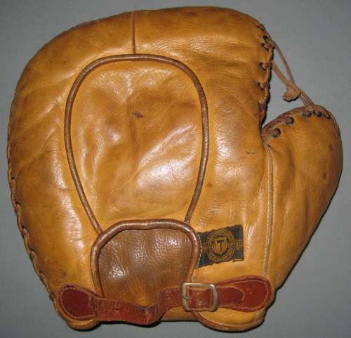 Alex Taylor Yellow Basemitt Back