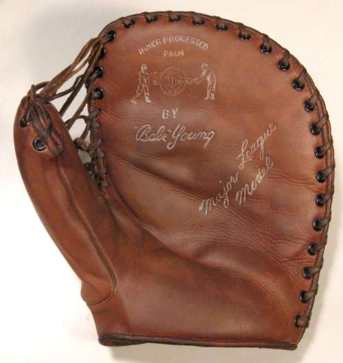 Babe Young Alex Taylor BY Basemitt Front