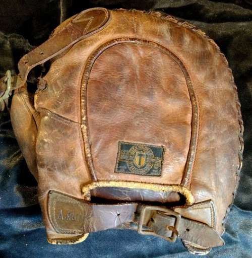 Phil Todt Alex Taylor Basemitt Back