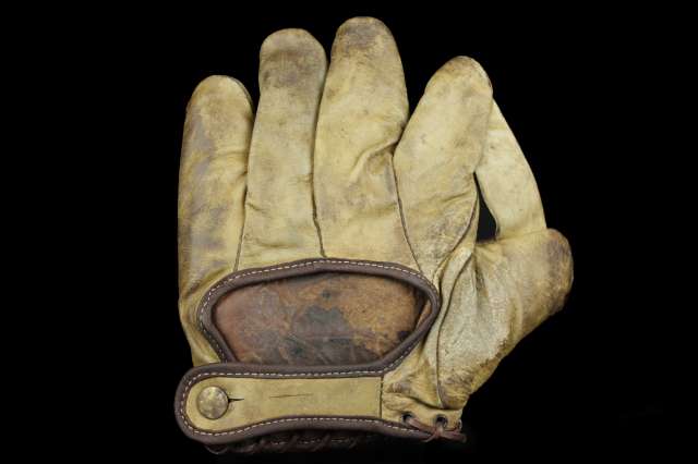 Babe Ruth Marathon 4245 Back