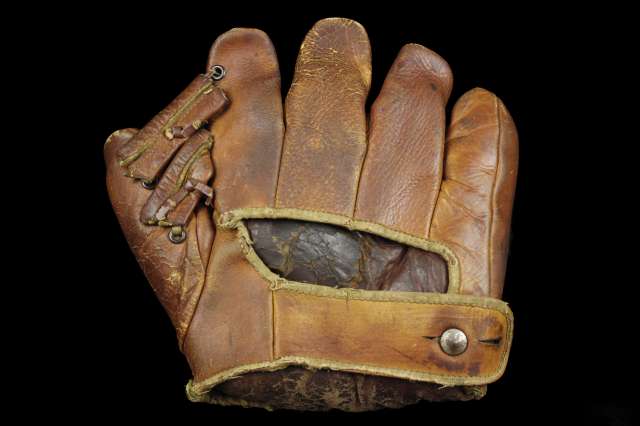 Babe Ruth Marvell 400 Back