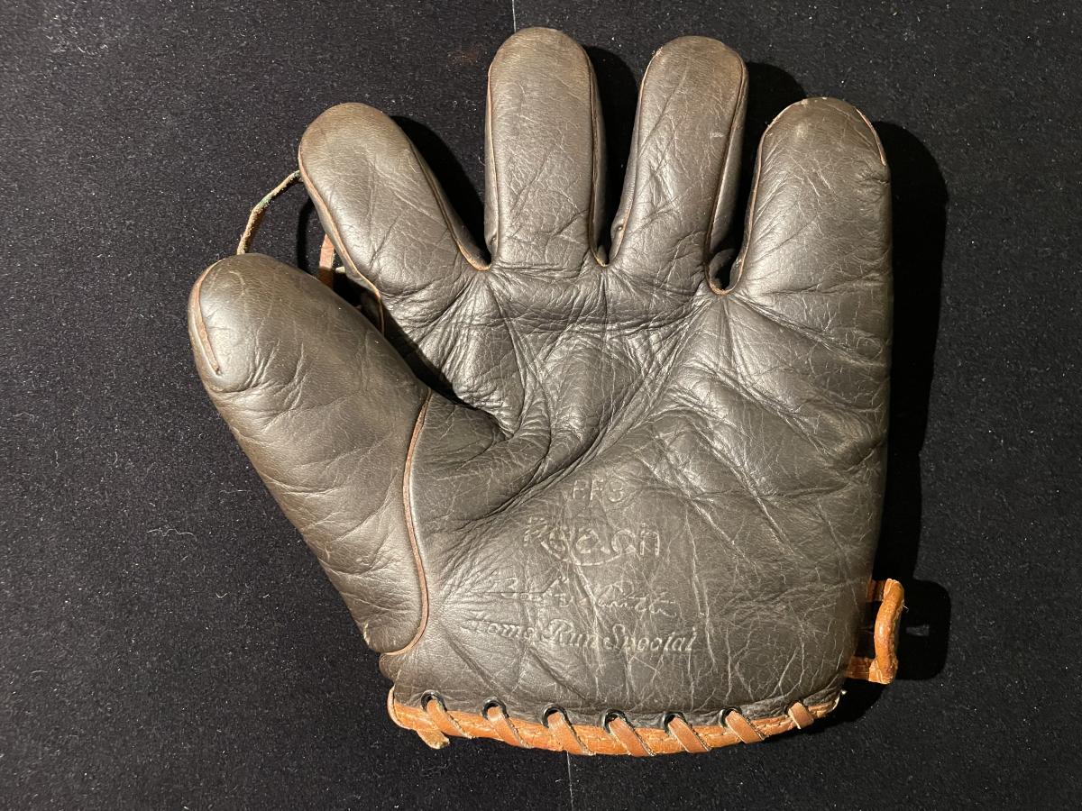 Babe Ruth Reach RF3 Home Run Special Front Babe Ruth Gloves
