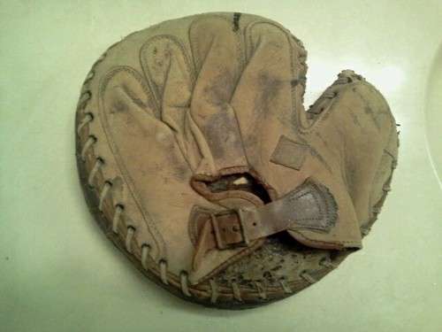 Babe Ruth Spalding Home Run Special Catchers Mitt Back Babe Ruth