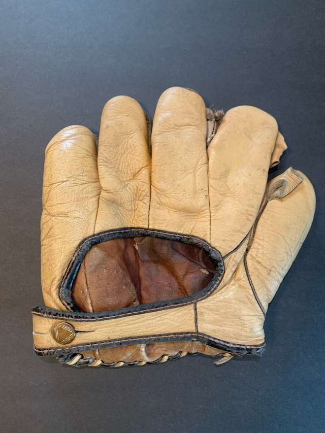 Tuck Stainback Banner Back