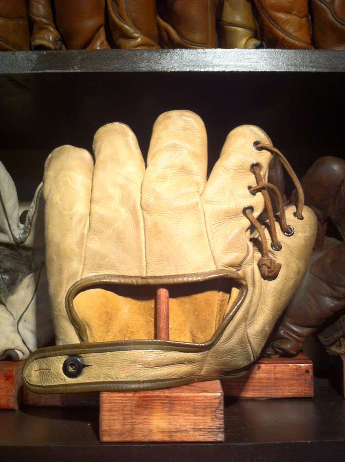 Estel Crabtree Denkert 1328K Back Denkert Baseball Glove Collector