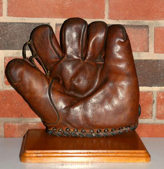 Bill Werber D&M G60F Front Draper Maynard Baseball Glove Collector