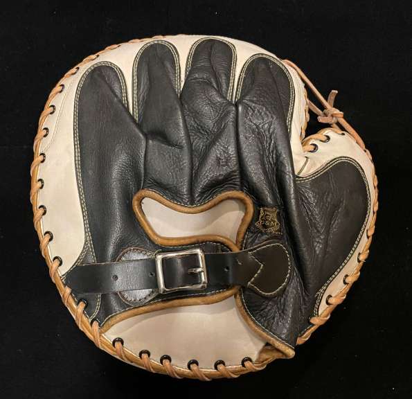 D&M 634 Catchers Mitt Back Catchers Mitts Draper Maynard Baseball