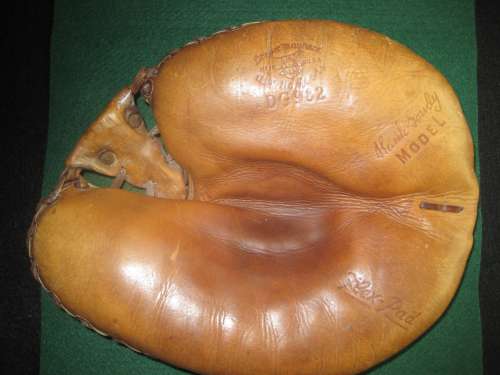 Hank Gowdy D&M DG982 Front