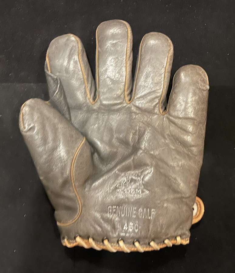 D&M 450 Front Draper Maynard Baseball Glove Collector Gallery