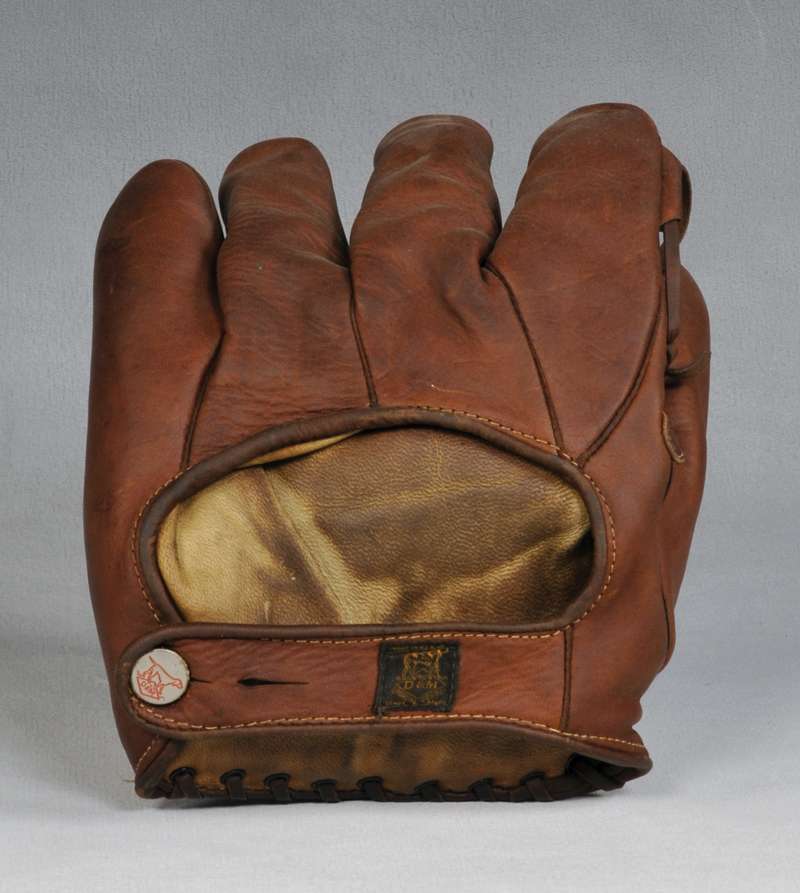 D&M G35D Back Draper Maynard Baseball Glove Collector Gallery