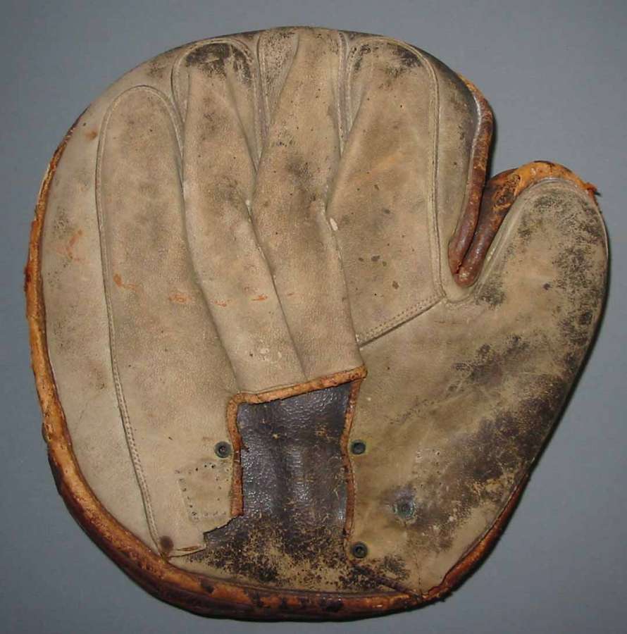 Early 1900's Hook & Eye Back Catchers Mitt Back Early Gloves & Mitts