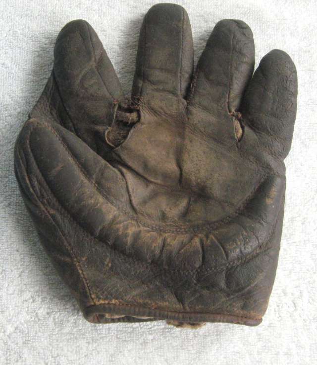 Early 1900's Crescent Glove Front