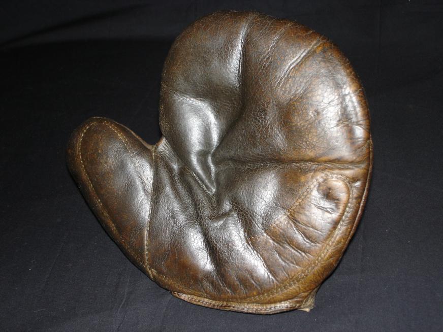 Early 1900's Hook and Eye Crescent Basemitt Front Early Gloves