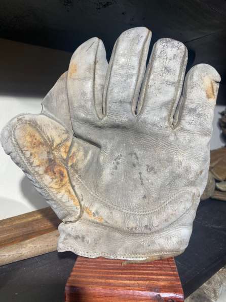 Early 1900's Simmons American Crescent Glove Front