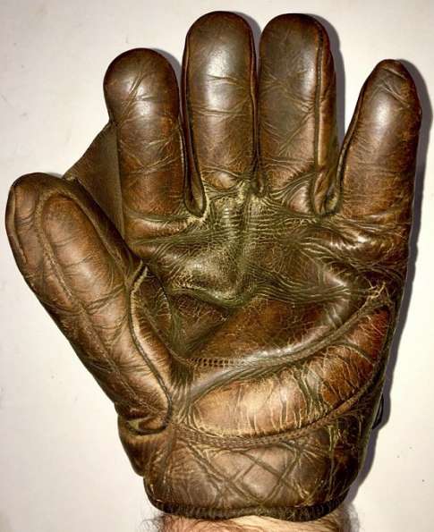 Early 1900's Spalding Crescent Glove Front | Early Gloves & Mitts ...