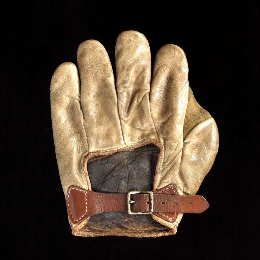 Early 1900's Victor Crescent Buckle Back Back Early Gloves & Mitts