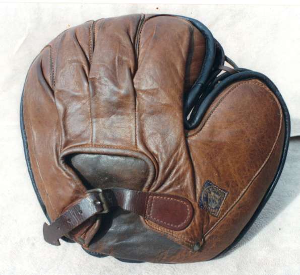 Edward K. Tryon Flat Top Catchers Mitt Back Edward K. Tryon
