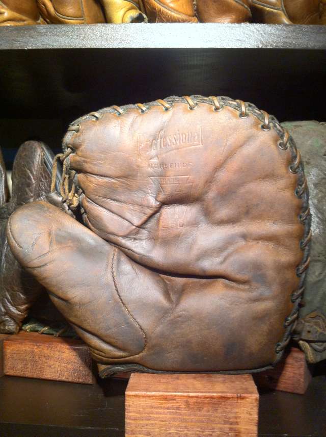 Edward K. Tryon G280 Basemitt Front