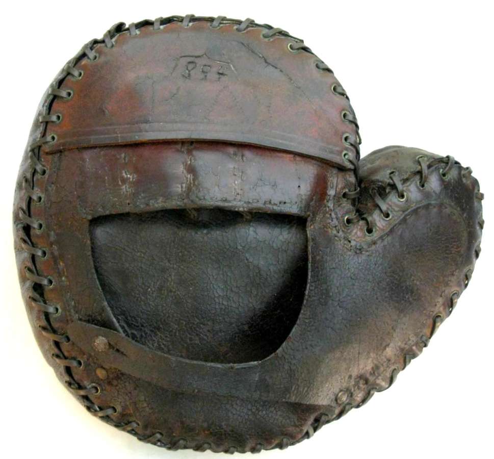 Folk Art Mitt With Finger Guard Back Folk Art Gloves & Mitts