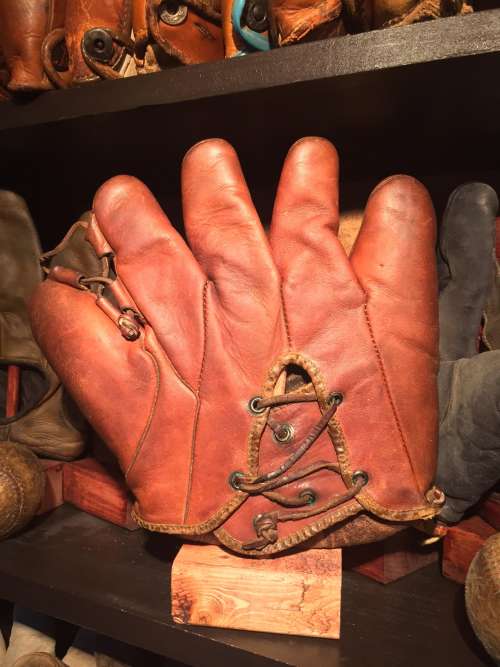 Walter Berger Folsom G300RL Lefty Back