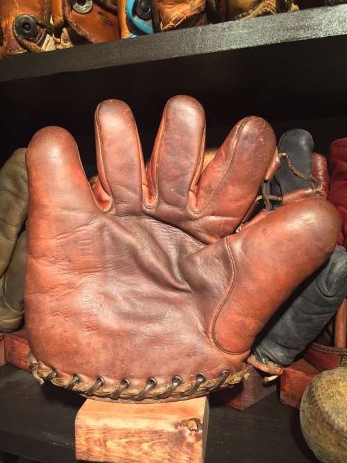 Walter Berger Folsom G300RL Lefty Front