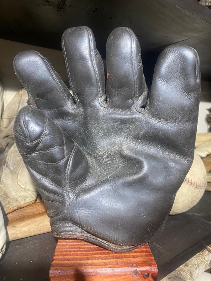 Full Dark Front Full Webs Baseball Glove Collector Gallery