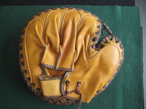 Bennie Warren Goldsmith C21 Back